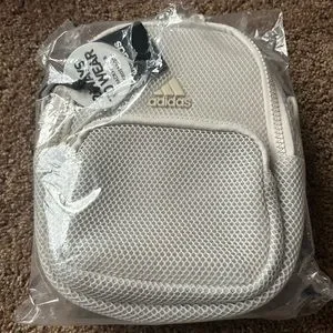 adidas | Bags | Adidas Womens Airmesh Convertible Mini  display picture 2